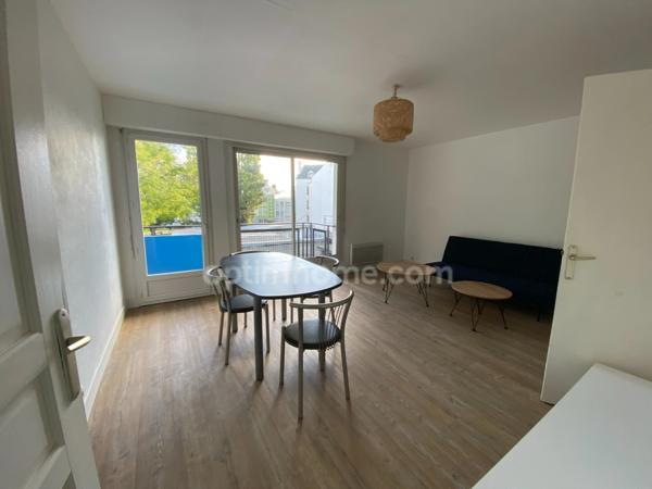 Hyper Centre : 2 pièces avec balcon !