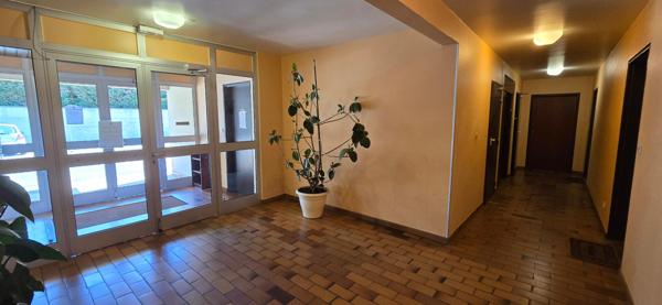Grand T3 refait à neuf chartres quartier  chanzy /comtesses