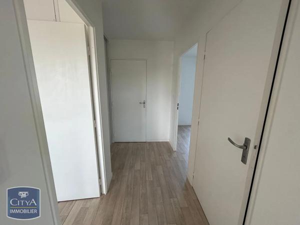 Appartement à louer 3 pièces 63.4m² Tours (37100)