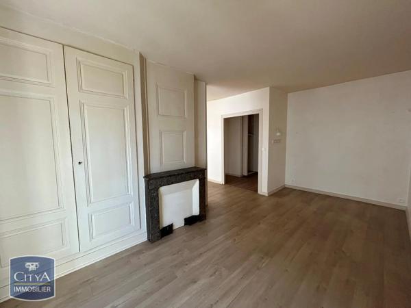 Appartement à louer 3 pièces 83.52m² Villefranche-sur-Saône (69400)