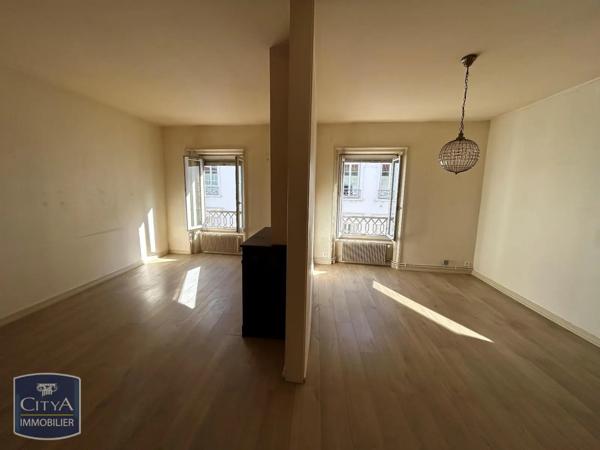 Appartement à louer 3 pièces 83.52m² Villefranche-sur-Saône (69400)