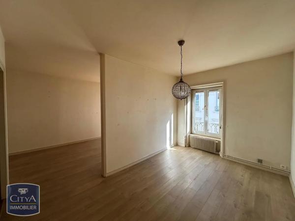 Appartement à louer 3 pièces 83.52m² Villefranche-sur-Saône (69400)