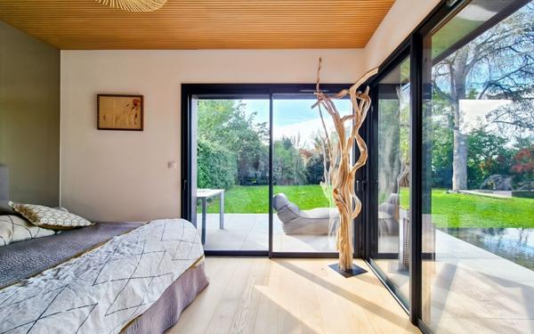 Maison à vendre    6 pièces • 260 m2 Toulouse