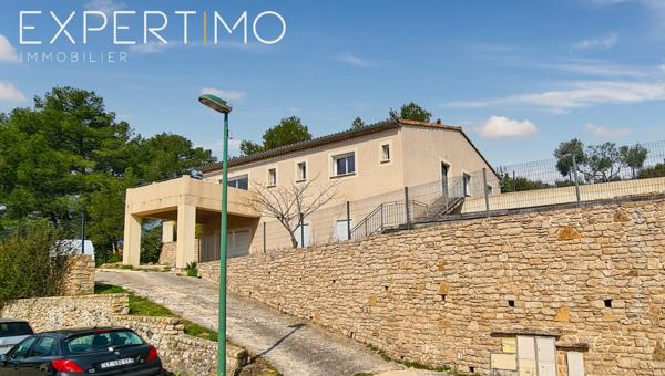 Saint-Ambroix (30500) Maison 140 m² avec piscine, 4 chambres, 2 bureaux.