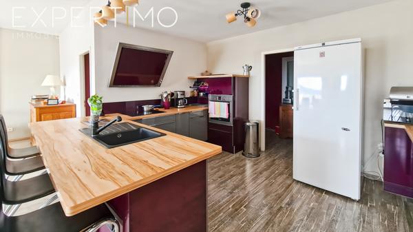 Saint-Ambroix (30500) Maison 140 m² avec piscine, 4 chambres, 2 bureaux.