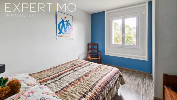 Saint-Ambroix (30500) Maison 140 m² avec piscine, 4 chambres, 2 bureaux.