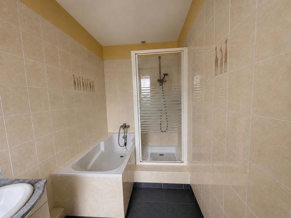 Maison Premery centre ville  30min Nevers  132m2 5 pieces annexes