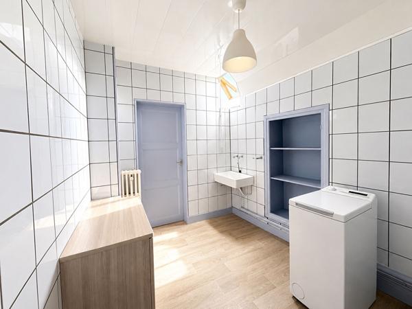 Maison Premery centre ville  30min Nevers  132m2 5 pieces annexes