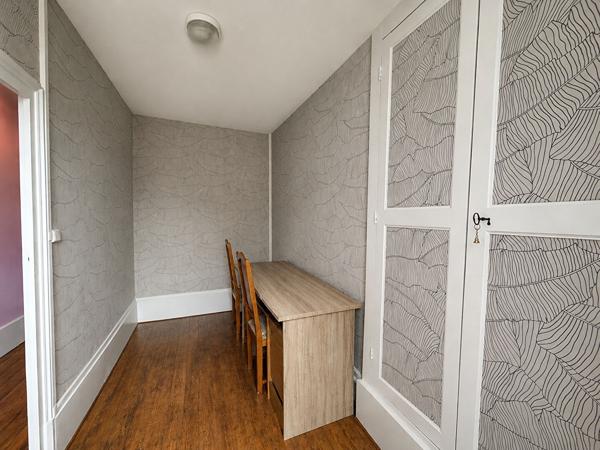 Maison Premery centre ville  30min Nevers  132m2 5 pieces annexes