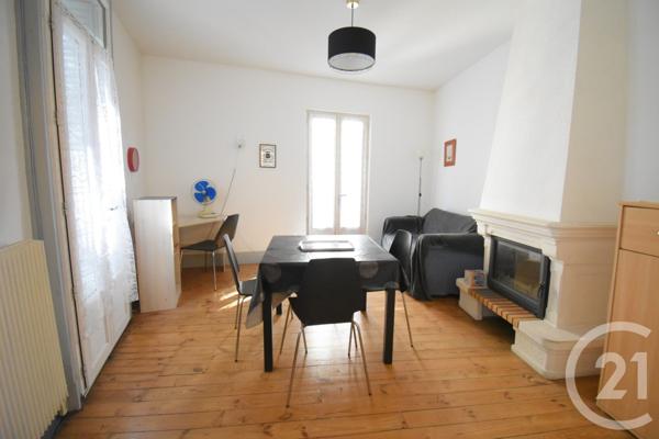 Immeuble à vendre  67 m2 VICHY - 03