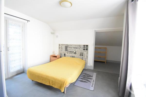 Immeuble à vendre  67 m2 VICHY - 03