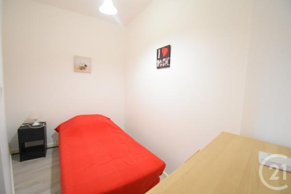 Immeuble à vendre  67 m2 VICHY - 03