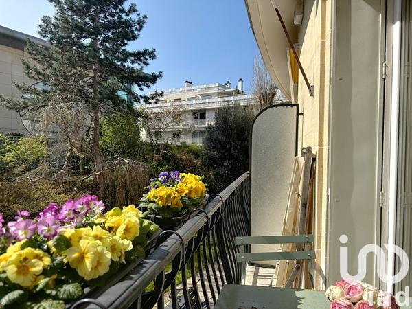 Appartement 2 pièces de 52 m² à Neuilly-sur-Seine (92200)