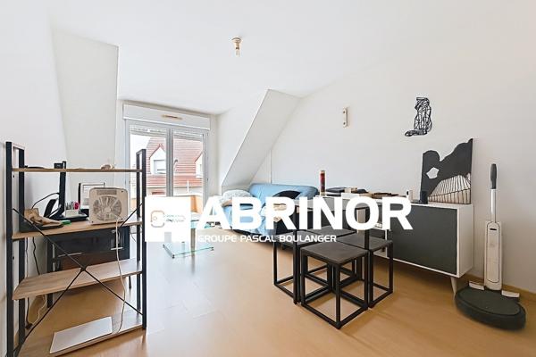 Appartement T2 Loué – 41 m² – Balcon – Parking – Proche commodités RUE