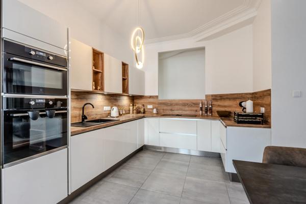 Appartement à vendre 3 pièces de 81 m2 ANNEMASSE (74)