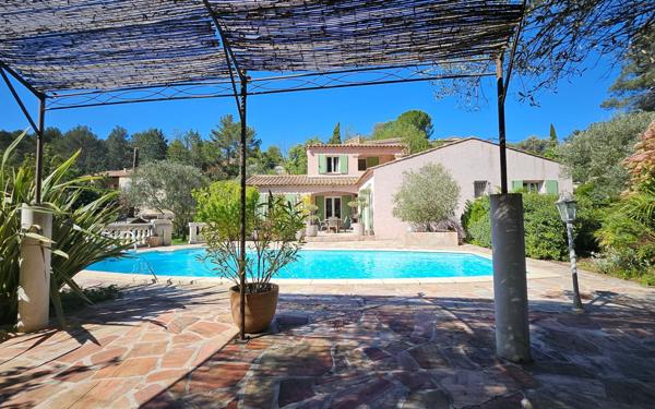 Maison à vendre    5 pièces • 150 m2 La Bouilladisse