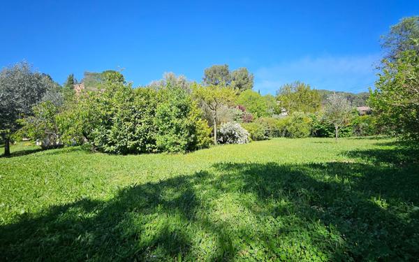 Maison à vendre    5 pièces • 150 m2 La Bouilladisse