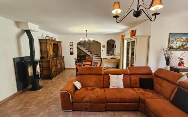 Maison à vendre    5 pièces • 150 m2 La Bouilladisse