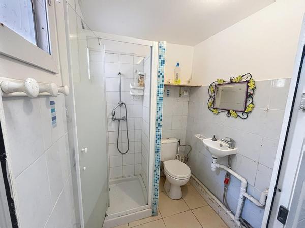 Maison de plain pied avec piscine, chemin de Sormiou