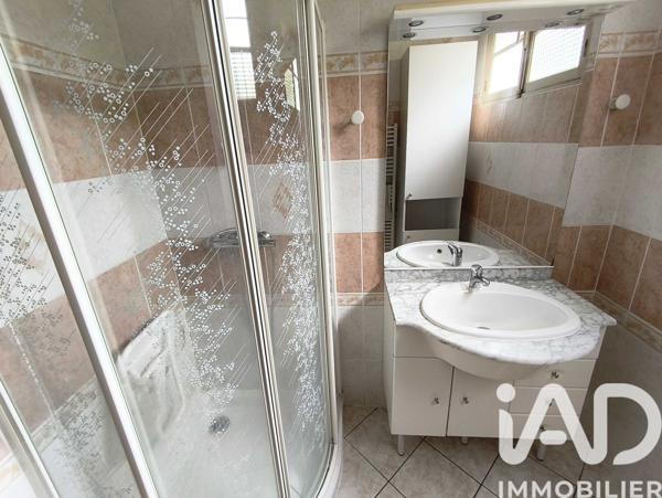 Maison à vendre 6 pièces 137 m² Luisant