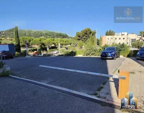 Location Local commercial à La Seyne-sur-Mer