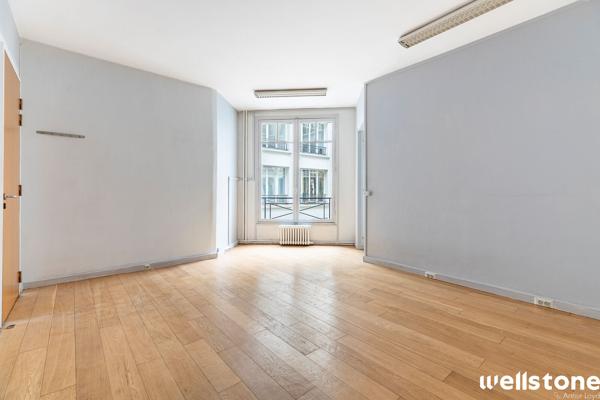 Bureaux à louer à PARIS 75008