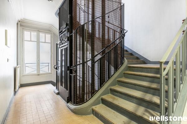 Bureaux à louer à PARIS 75008