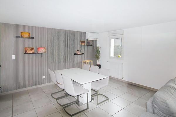 AUCAMVILLE Centre : Villa T4 duplex récente