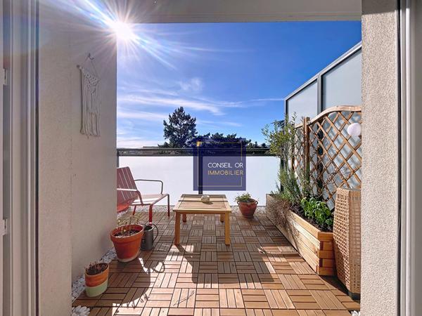 Charmant appartement T2 meublé , Tassin la demi lune Charmant appartement T2 meublé , Tassin la demi lune