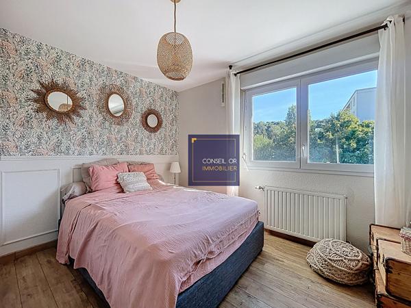 Charmant appartement T2 meublé , Tassin la demi lune Charmant appartement T2 meublé , Tassin la demi lune