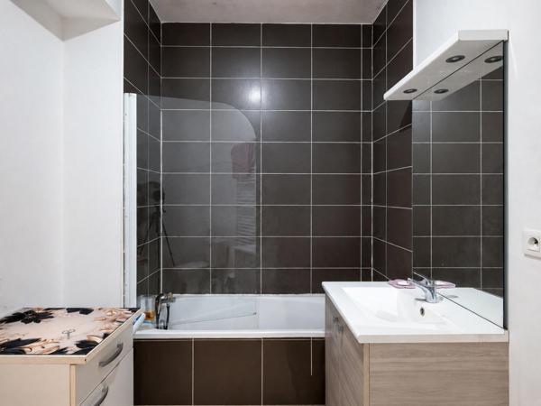 Proche PARC LONGCHAMP T3 avec double box - spécial et uniquement investisseur