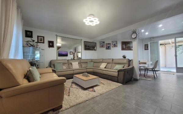 Maison à vendre    5 pièces •  Creil