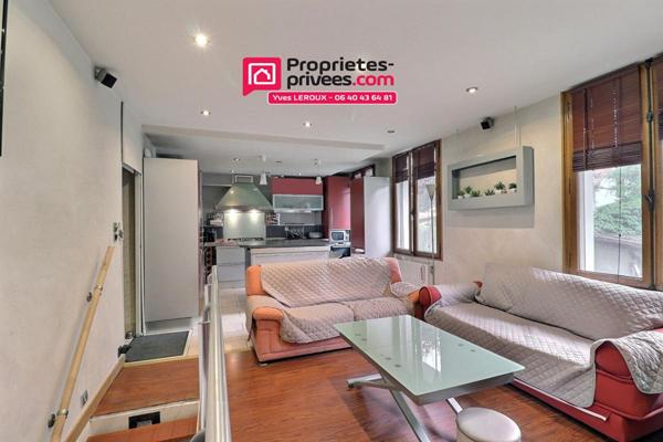 GRAND TYPE 2 Annecy Romains PARKING PRIVÉ