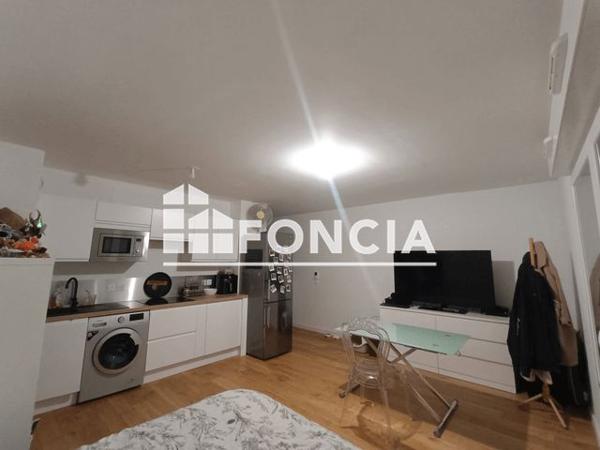 Location Studio 30.3 m² - RUE DE LONDRES Lens 62300