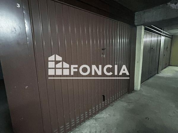 Location Parking - 7 RUE DES GALOUBIES Chamalieres 63400