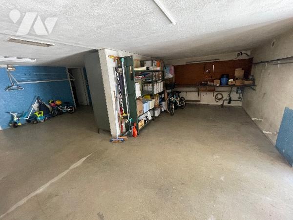 Maison avenue de la SOUDE 13009, 7 pièces dans lotissement privé, 144m² sur parcelle de 920m².