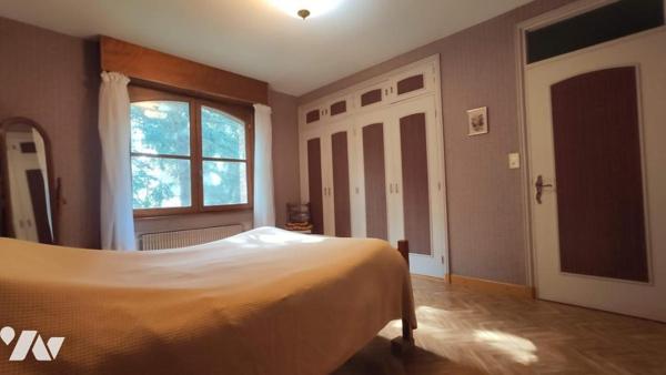 Pavillon individuel en semi plain pied avec sous-sol complet