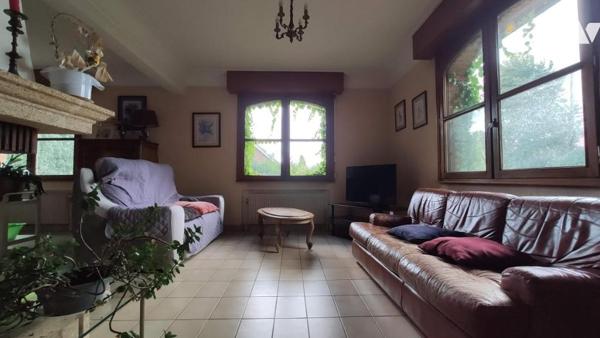 Pavillon individuel en semi plain pied avec sous-sol complet