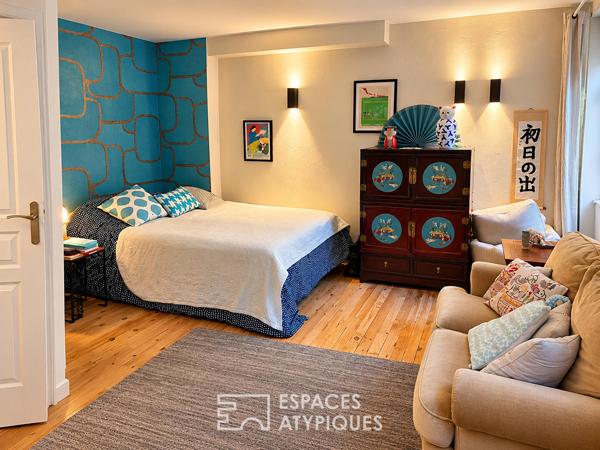 Maison entièrement rénovée avec patio et double garage en hypercentre