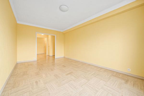 Nice 06000 - Libération - 4 pièces - 3 chambres - 93.10 m² + box