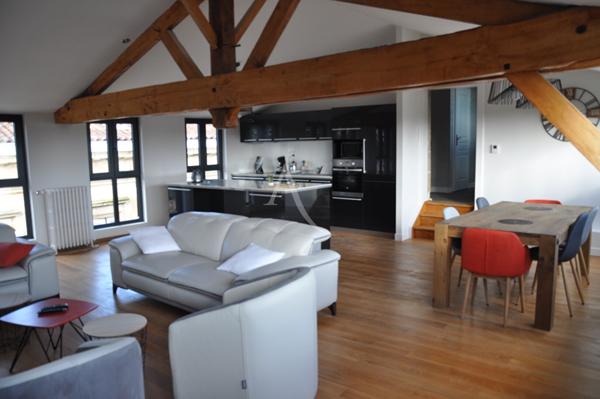 Très bel appartement MEUBLE 2 chambres - Jonzac centre ville