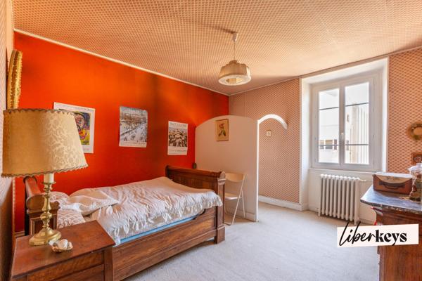 Maison bourgeoise du XIXème siècle - 223 m²- Centre de Vienne