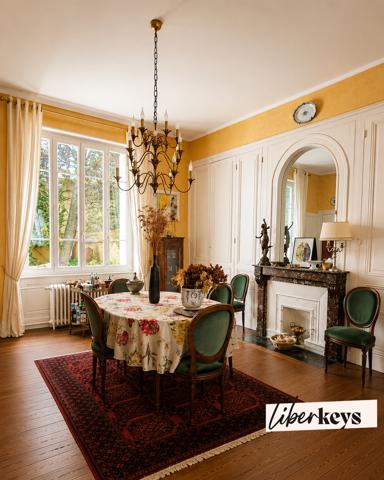 Maison bourgeoise du XIXème siècle - 223 m²- Centre de Vienne