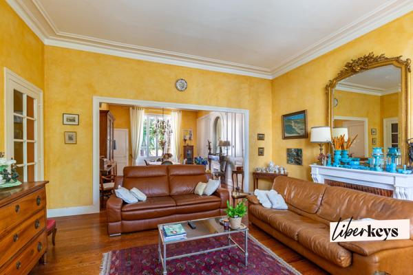 Maison bourgeoise du XIXème siècle - 223 m²- Centre de Vienne