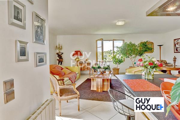 A vendre T5 de 104.60m² en dernier étage à Saint Didier Au Mont D'Or.