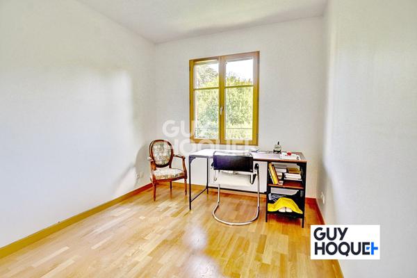 A vendre T5 de 104.60m² en dernier étage à Saint Didier Au Mont D'Or.