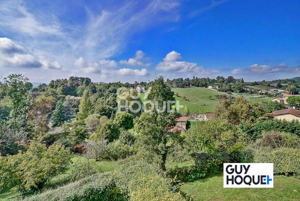 A vendre T5 de 104.60m² en dernier étage à Saint Didier Au Mont D'Or.