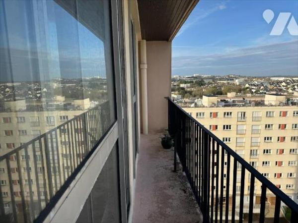 KERINOU-SAINT LUC. EXCLUSIVITE. Bel appartement lumineux (expo S/O),  situé au 8ème étage. L'ap...