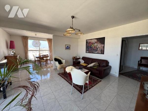 KERINOU-SAINT LUC. EXCLUSIVITE. Bel appartement lumineux (expo S/O),  situé au 8ème étage. L'ap...