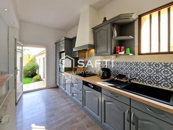 "Vivez au calme, entouré de verdure et proche du centre."